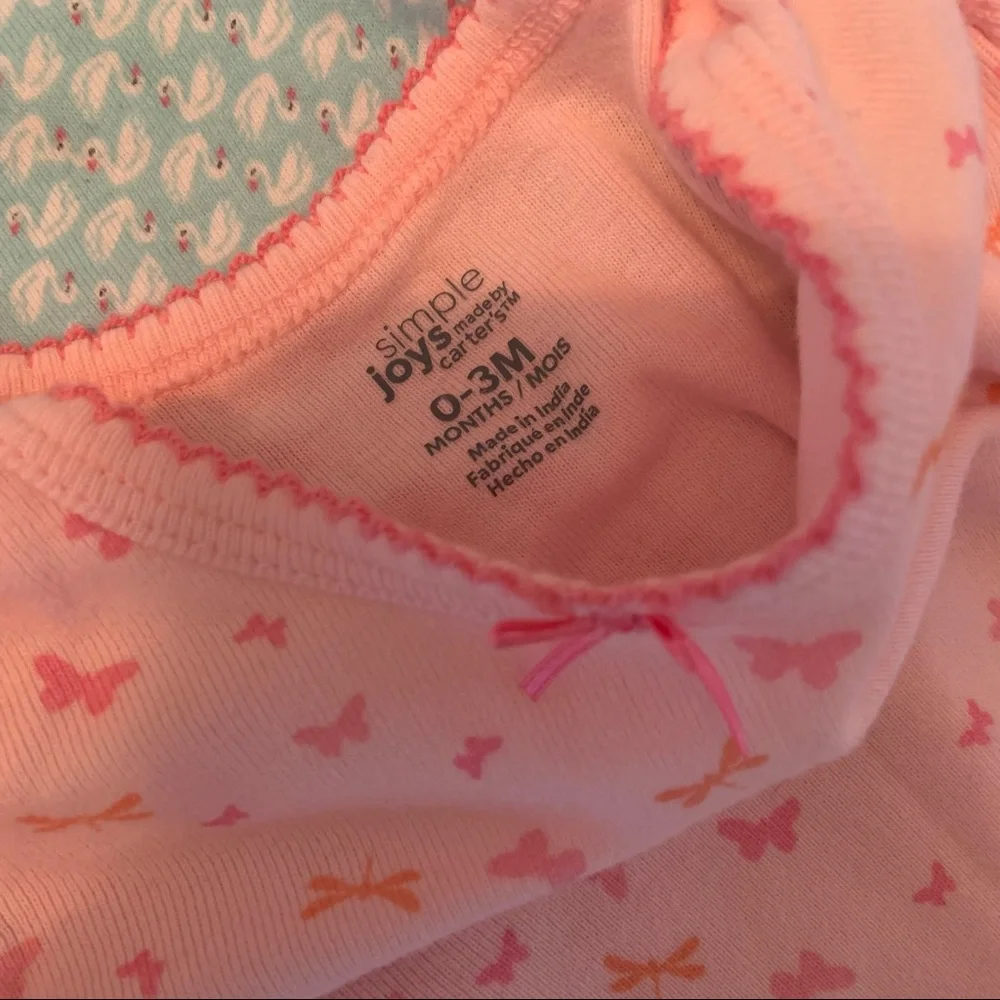 **SOLD** Set of 6 Carter’s 3 Month Baby Nightgowns - Picture 4 of 6